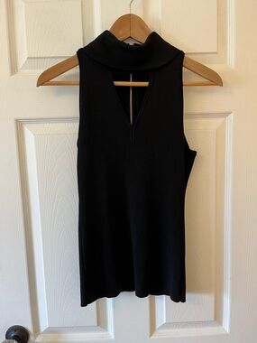 WHBM Mock Neck Sleeveless Top with Front V-Neck Keyhole